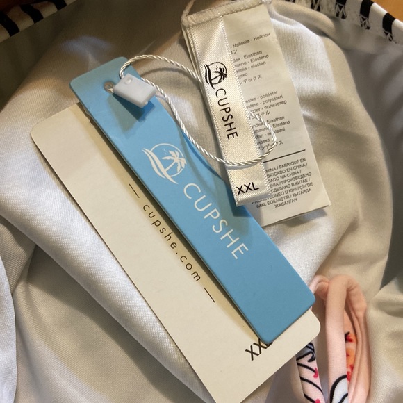 NWT Cupshe Swimsuit. Size XXL - Picture 8 of 10